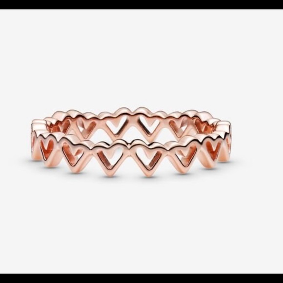 New! Pandora Freehand Hearts Ring.SZ 7.5🤍🖤 - Picture 5 of 7